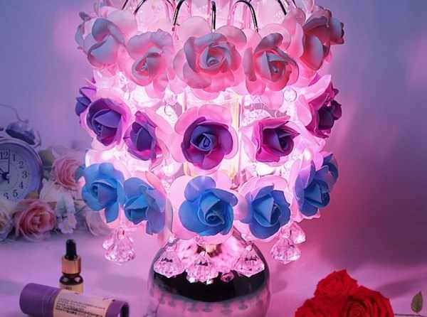 светильник с розами