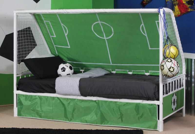 Кровать для фаната футбола