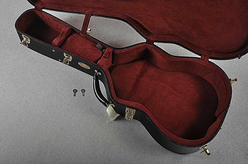 кейс для гитары