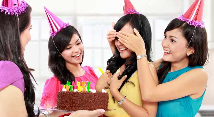 Как устроить сюрприз сестре на день рождения?