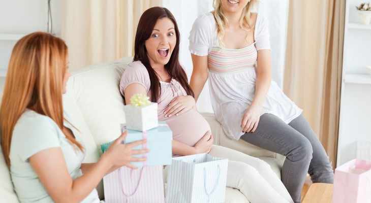 Идеи подарка беременной девушке на день рождения
